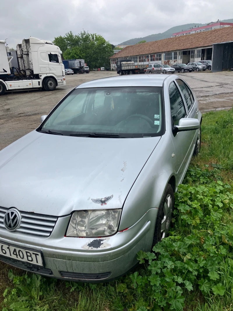 VW Bora, снимка 2 - Автомобили и джипове - 48284888