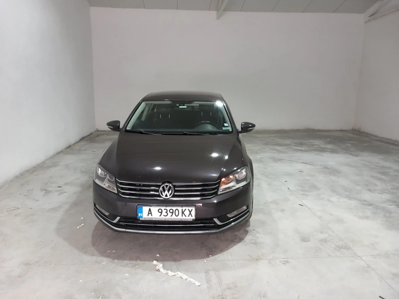 VW Passat, снимка 5 - Автомобили и джипове - 48321562