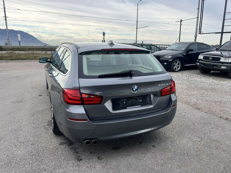 BMW 530 3.0D 258kc Перфектен, снимка 8 - Автомобили и джипове - 48417527