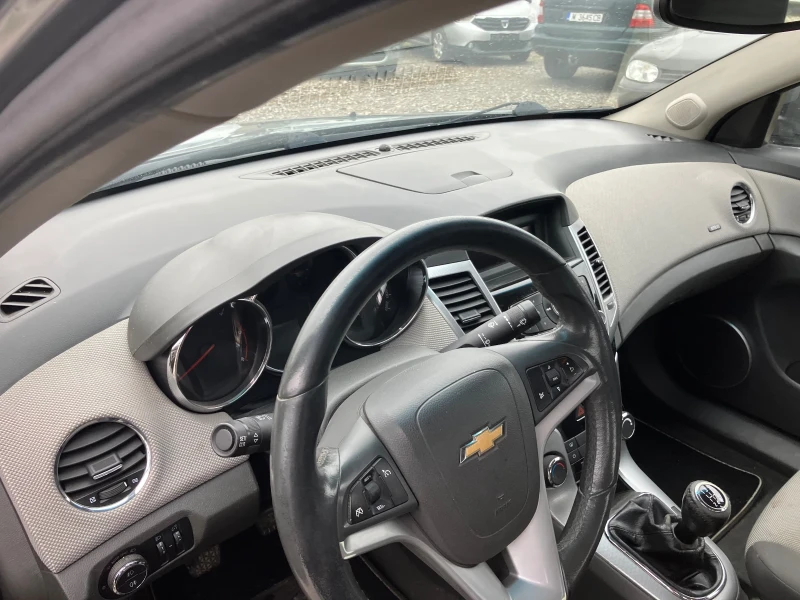 Chevrolet Cruze 2.0 VCDI 16V, снимка 11 - Автомобили и джипове - 48488724