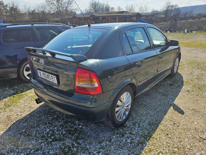 Opel Astra 1.7 ИСУЗО... КЛИМА, снимка 4 - Автомобили и джипове - 49360292