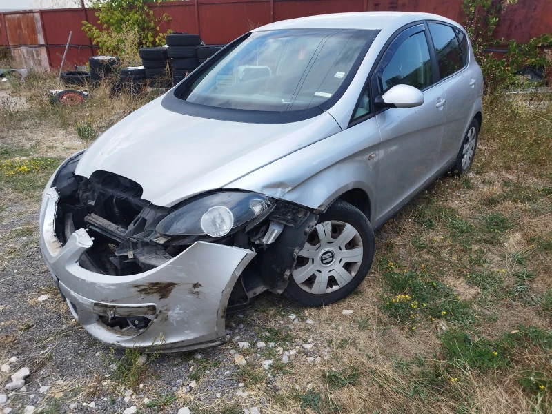 Seat Altea 1.6i-102кс, снимка 2 - Автомобили и джипове - 52097874