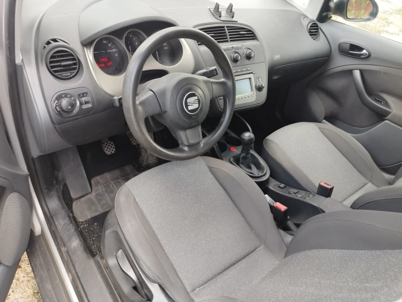 Seat Altea 1.6i-102кс, снимка 5 - Автомобили и джипове - 52097874