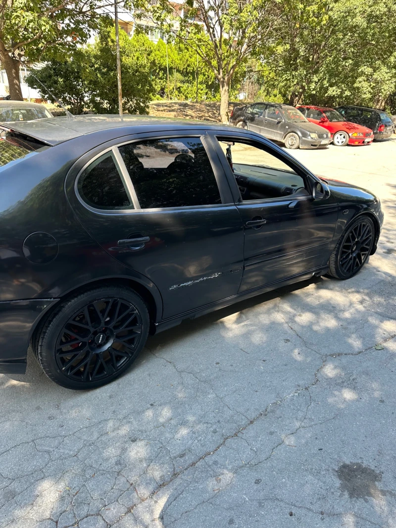 Seat Leon, снимка 4 - Автомобили и джипове - 52753253