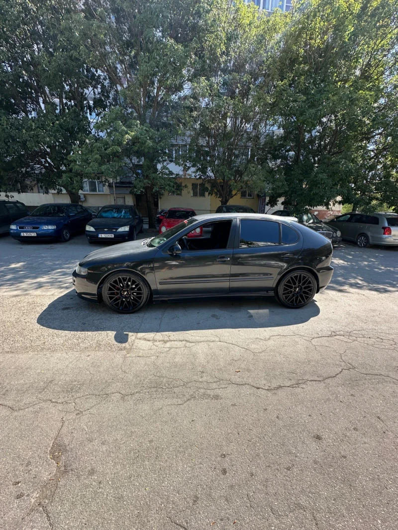 Seat Leon, снимка 8 - Автомобили и джипове - 52753253