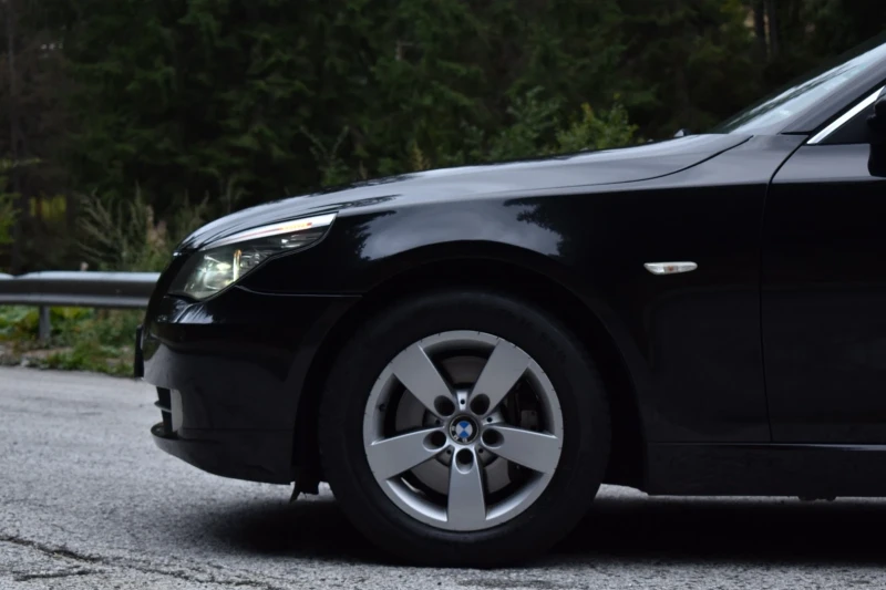 BMW 520, снимка 3 - Автомобили и джипове - 52579402