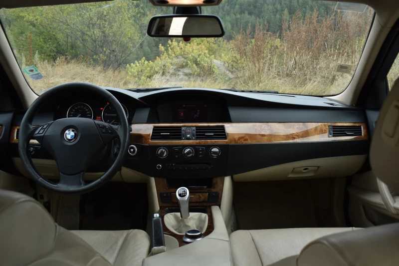 BMW 520, снимка 8 - Автомобили и джипове - 52579402