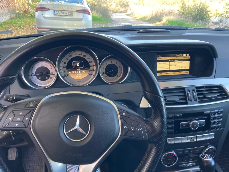Mercedes-Benz C 180 CGI, снимка 7 - Автомобили и джипове - 52264273