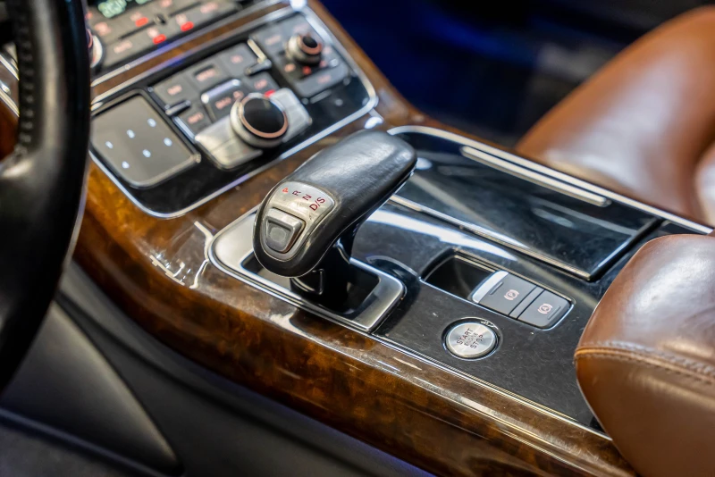 Audi A8 Long 3.0 TDI, снимка 9 - Автомобили и джипове - 52527378
