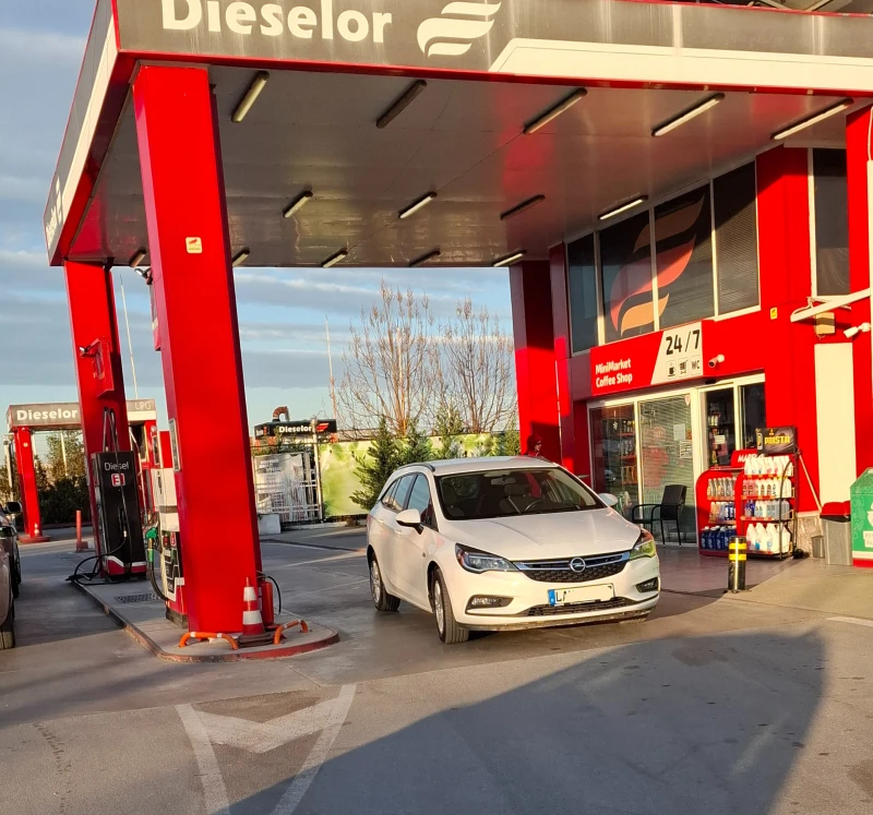 Opel Astra SPORTS K SPORTS TOURER , снимка 6 - Автомобили и джипове - 52841839