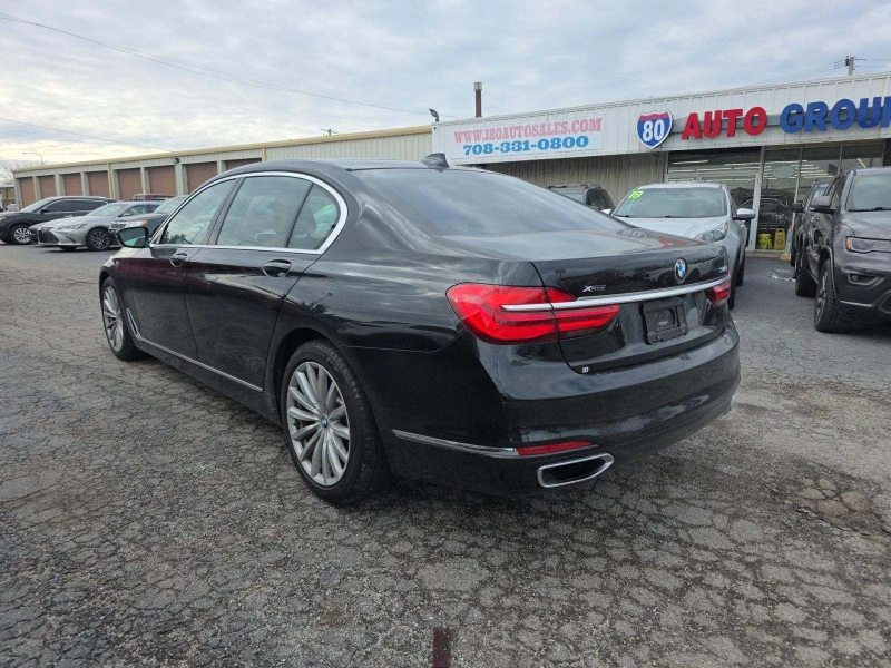 BMW 740, снимка 2 - Автомобили и джипове - 53058524