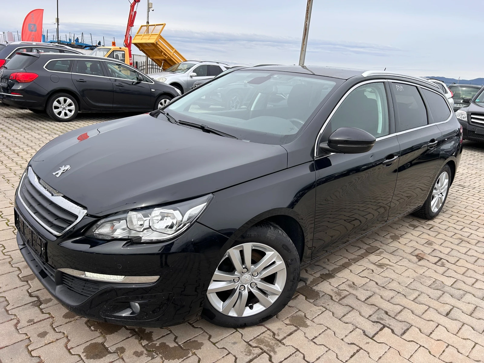 Peugeot 308 1.6HDI NAVI/PANORAMA EURO 6 - [1] 