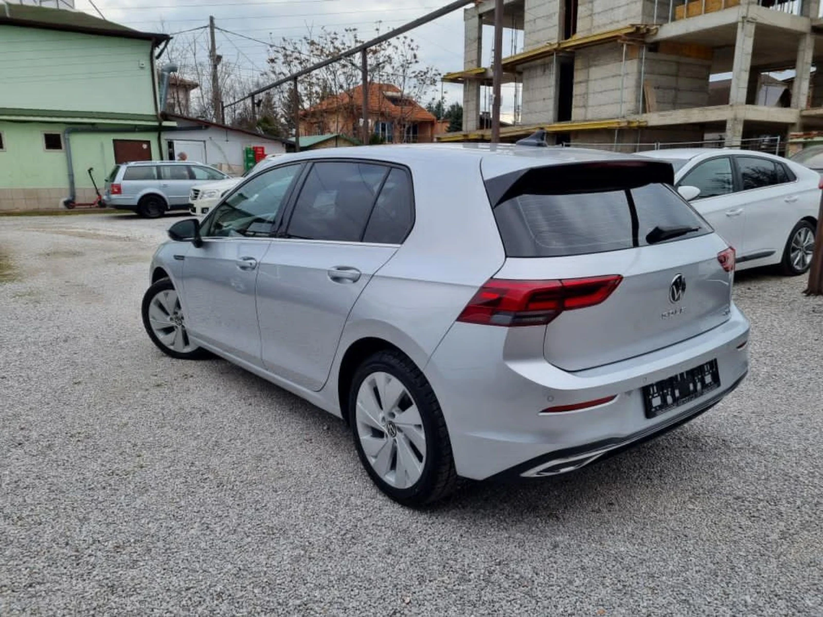 VW Golf 1.5eTSI/DISTRONIC/LANE-ASSST/РЕАЛНИ КМ./ - изображение 4