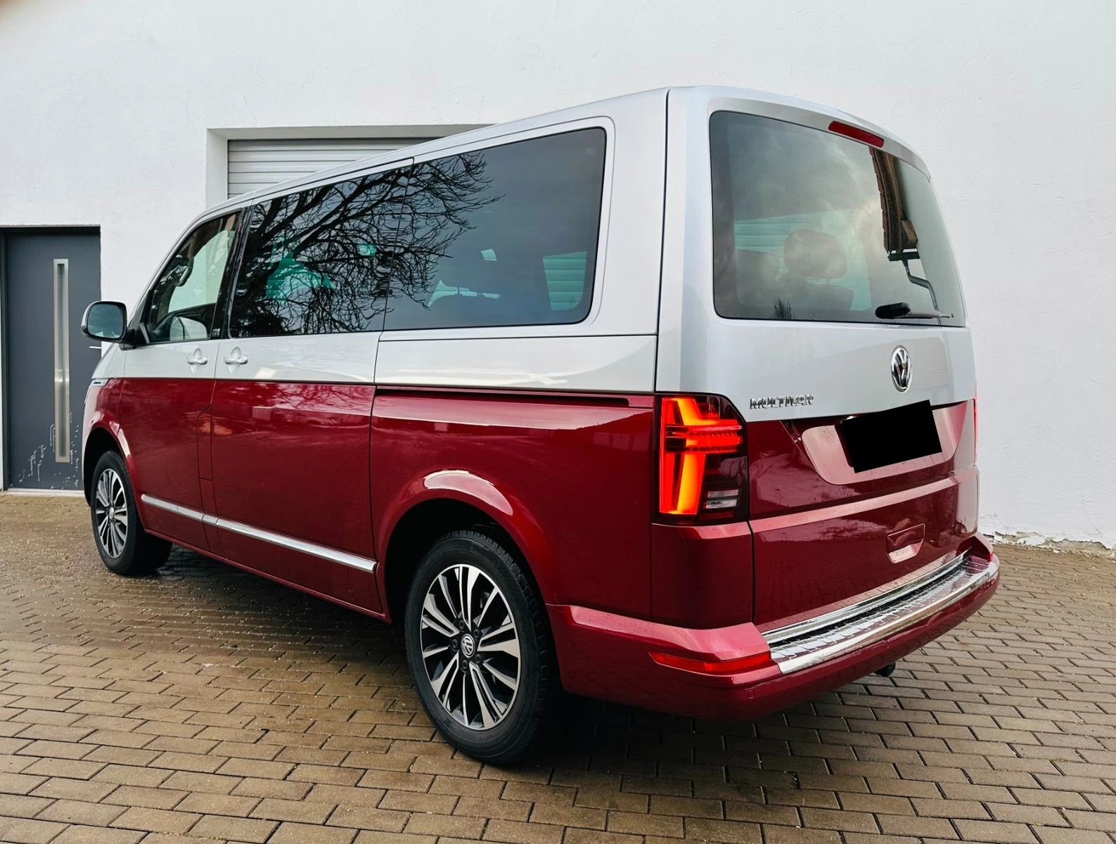 VW Multivan 2.0 TDI 7-DSG, NAV, LED, SHZ, 1.Hand - изображение 2