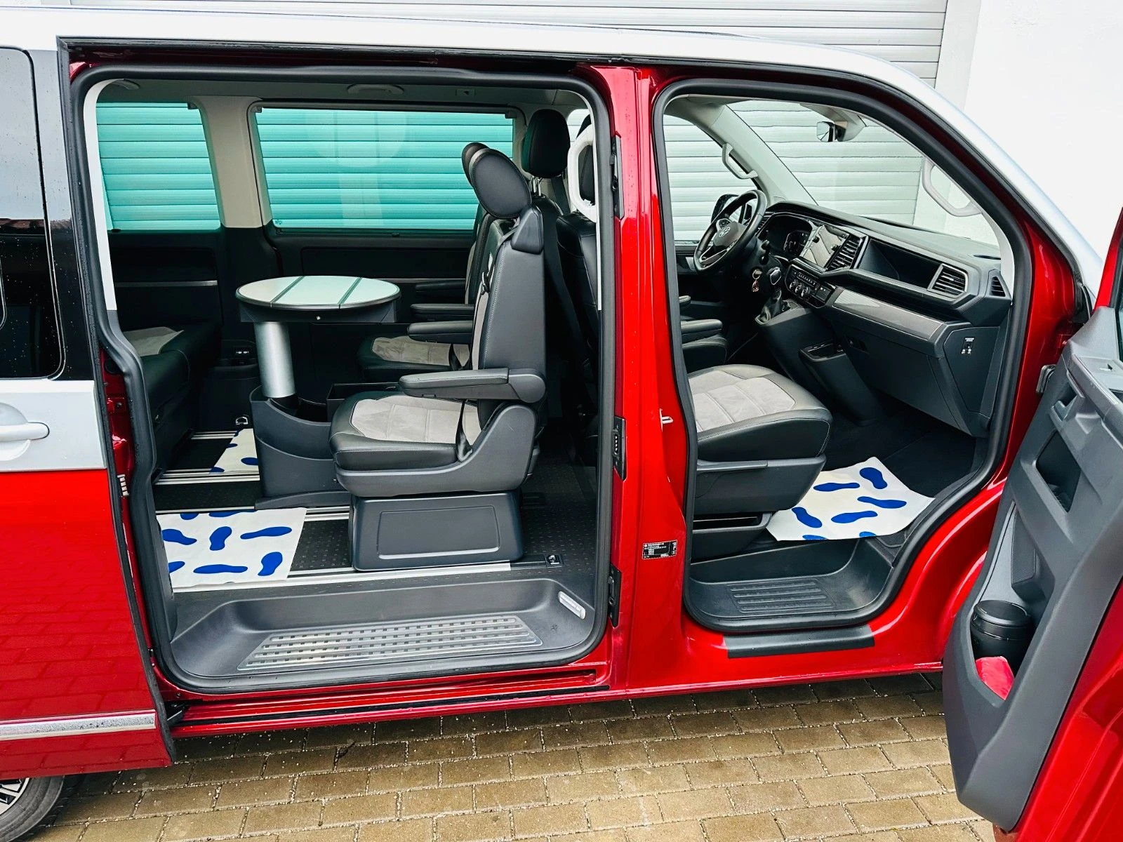 VW Multivan 2.0 TDI 7-DSG, NAV, LED, SHZ, 1.Hand - изображение 6