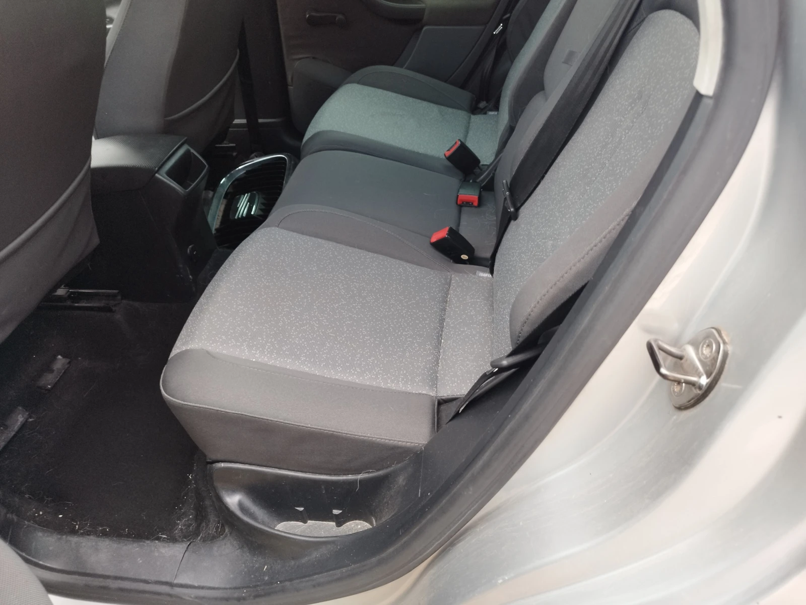 Seat Altea 1.6i-102кс - изображение 6