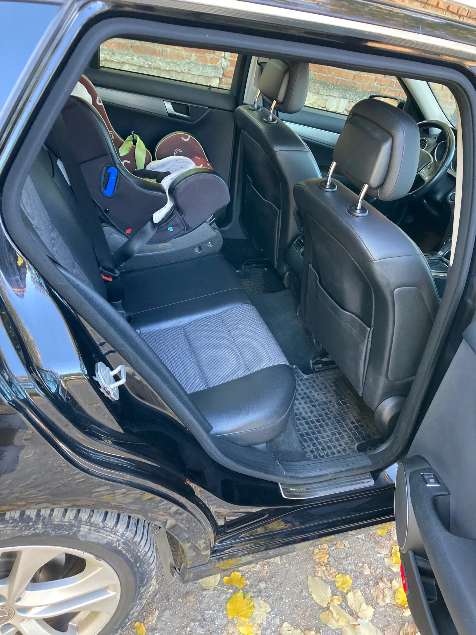 Mercedes-Benz C 180 CGI | Mobile.bg   15