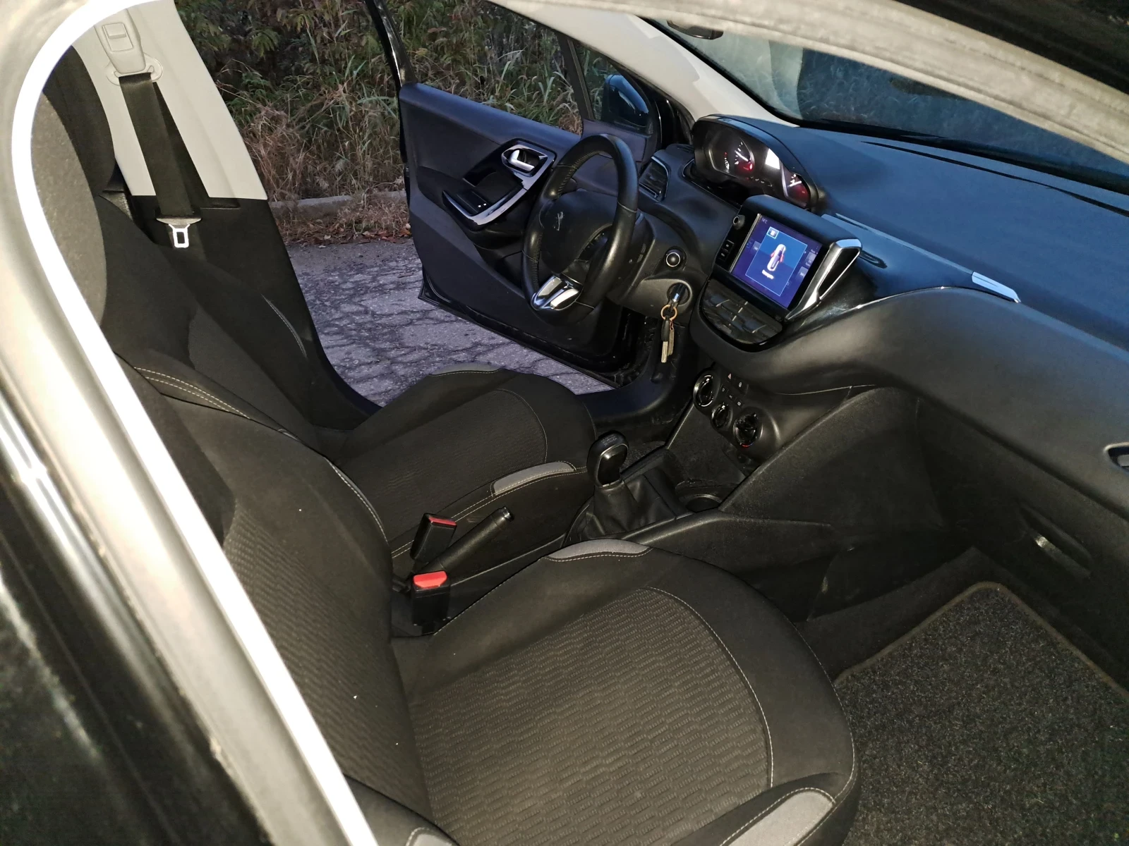 Peugeot 208 1, 6 hdi | Mobile.bg   11