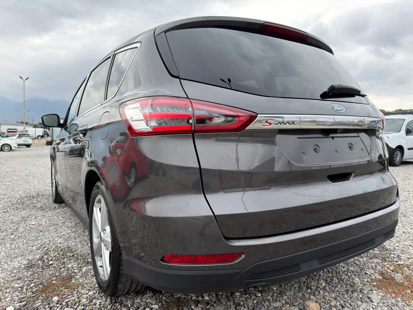 Ford S-Max 2.0d 150cv A FULL - изображение 3