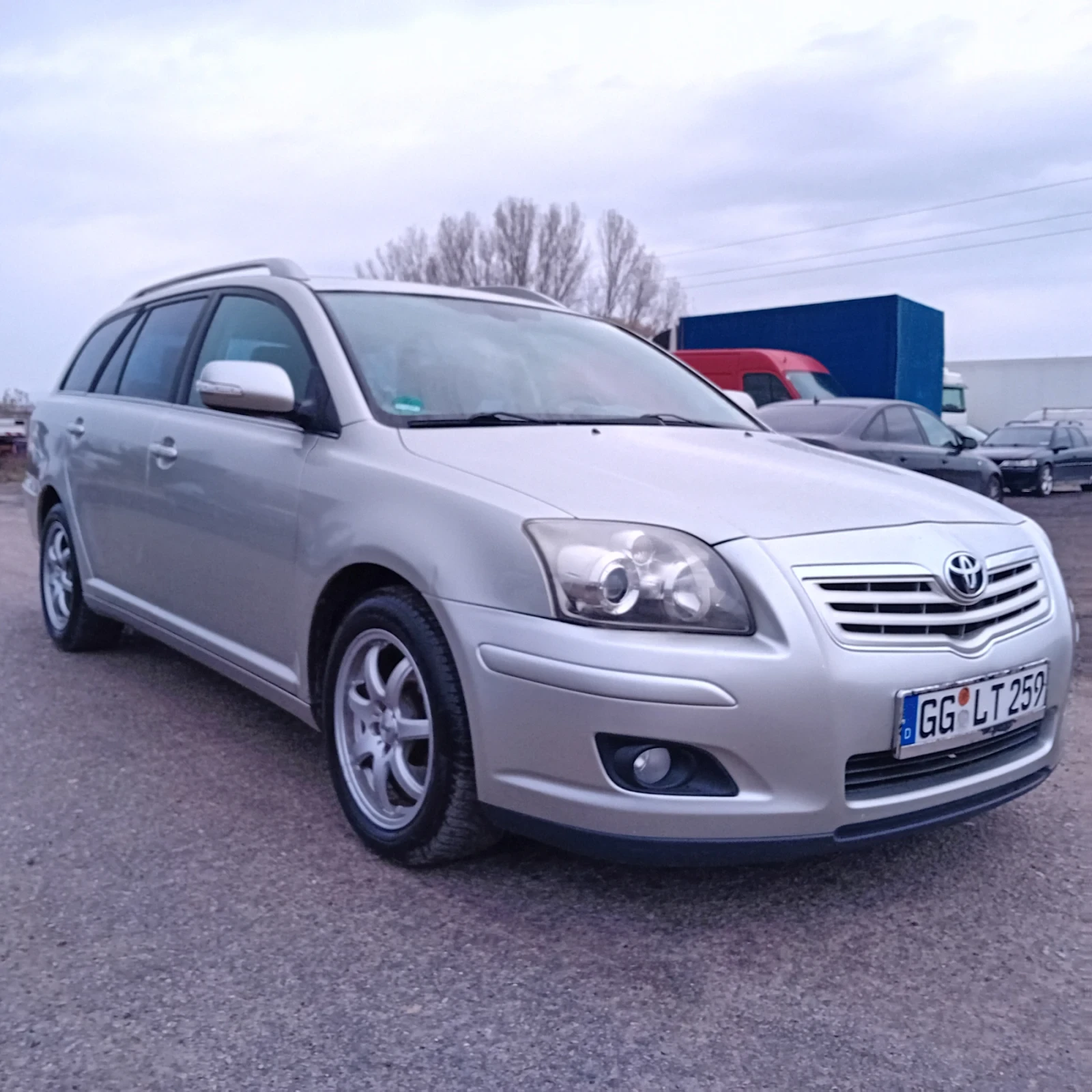 Toyota Avensis 2.0 D4D 126k facelift  - изображение 3