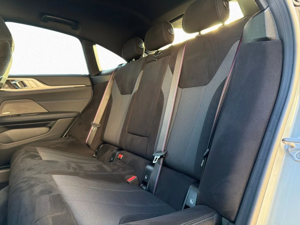 BMW i4 xDrive40* Harman&Kardon* M Sport Pro* 360 Camera - изображение 6