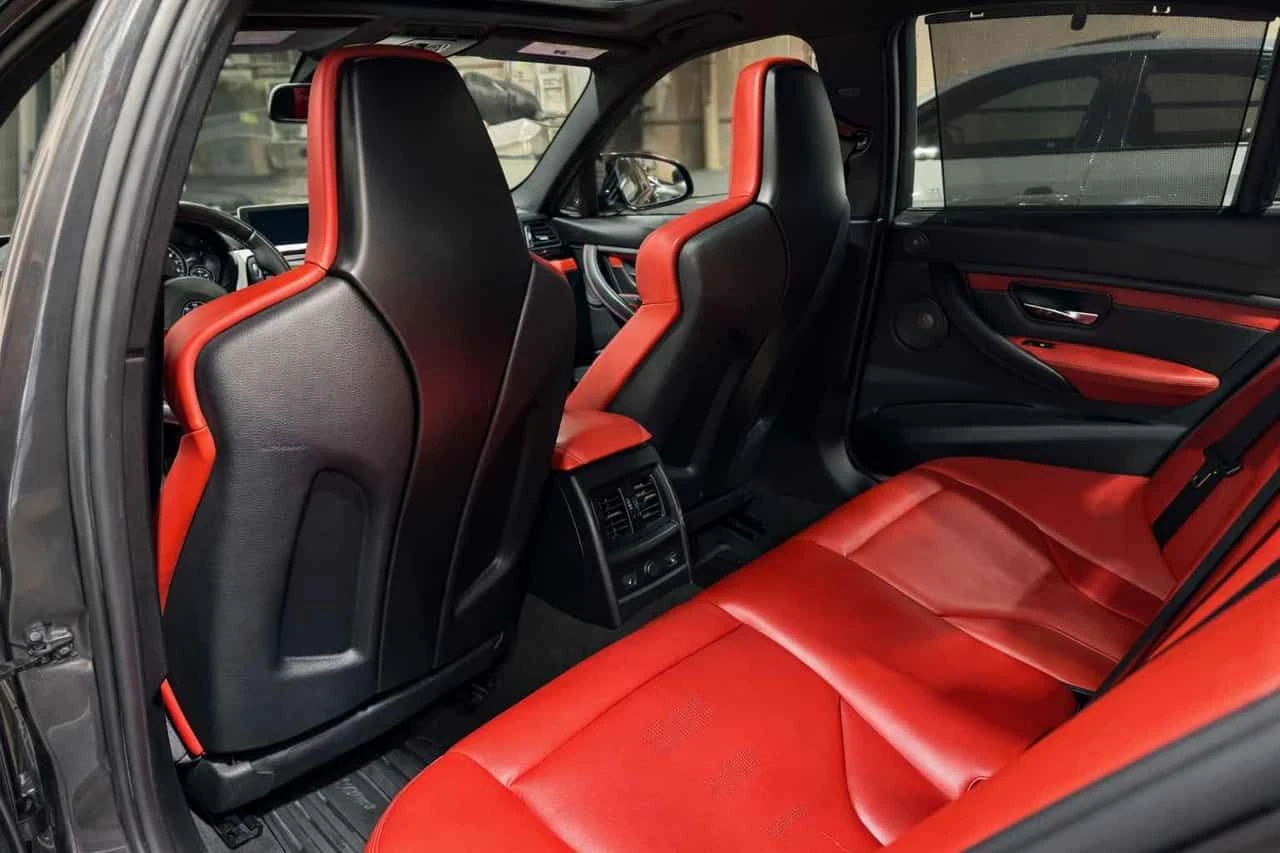 BMW M3 /4dr Sdn / CARFAX / ПОДГРЕВИ / HARMON KARDON / - изображение 10