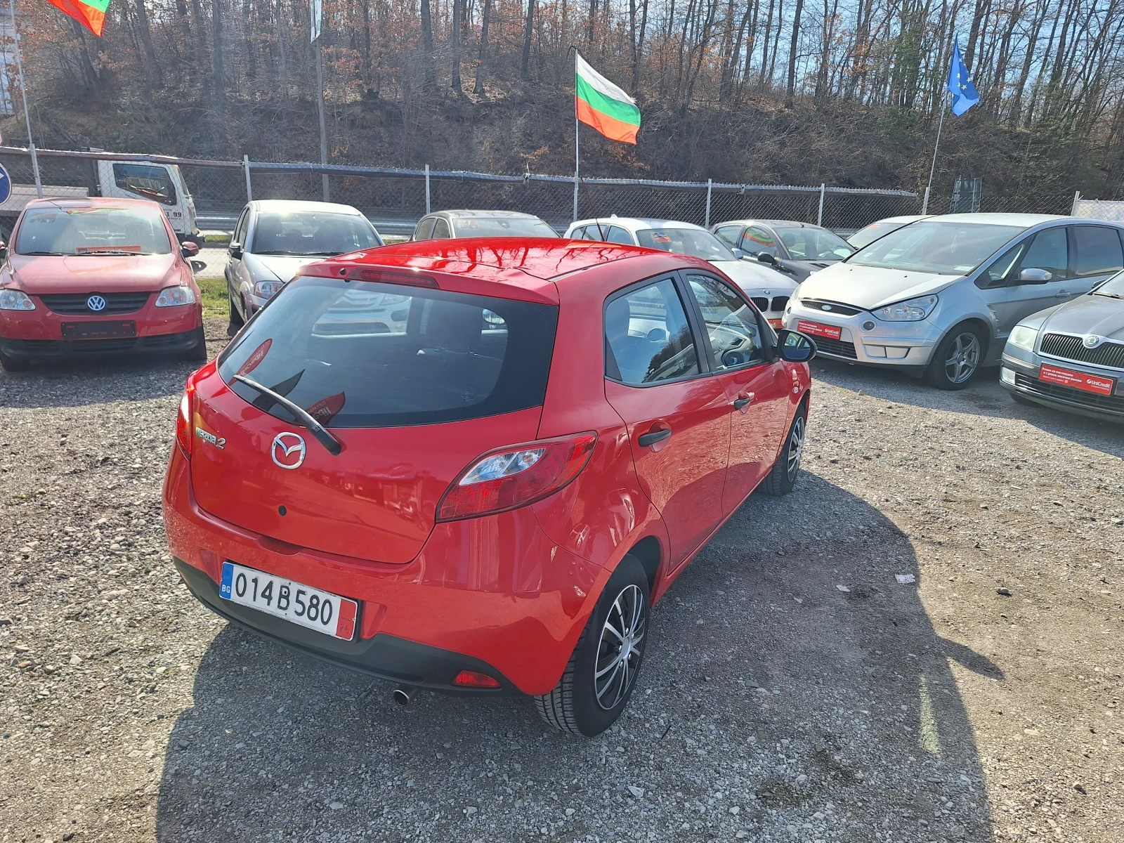 Mazda 2 1.3i, снимка 9 - Автомобили и джипове - 53826573