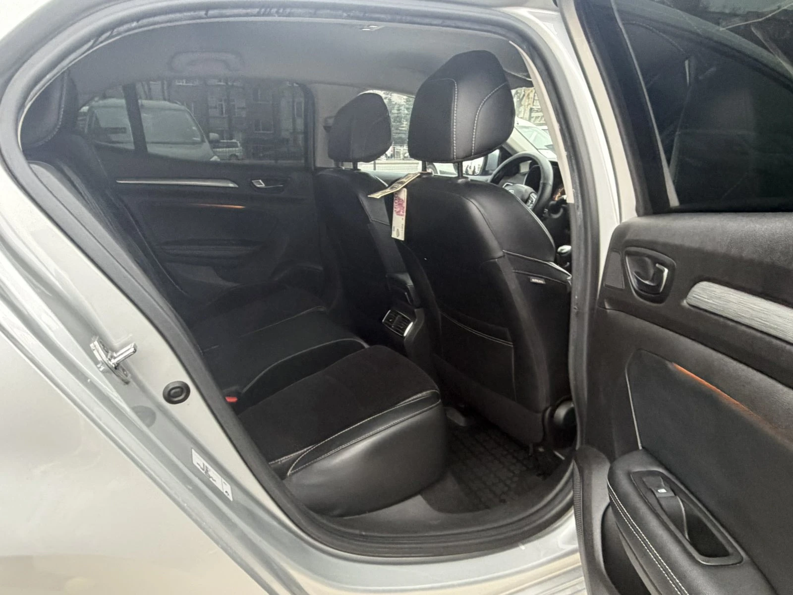 Renault Megane 1.6DCi/130k.c./Zen | Mobile.bg � ����������� 12