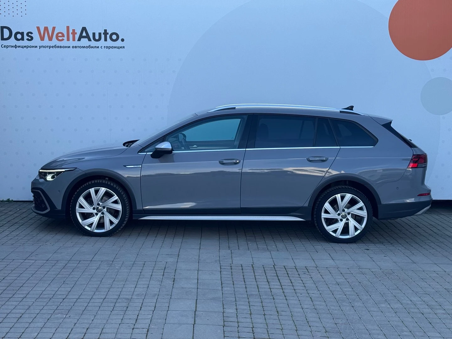 VW Golf, снимка 4 - Автомобили и джипове - 54353374