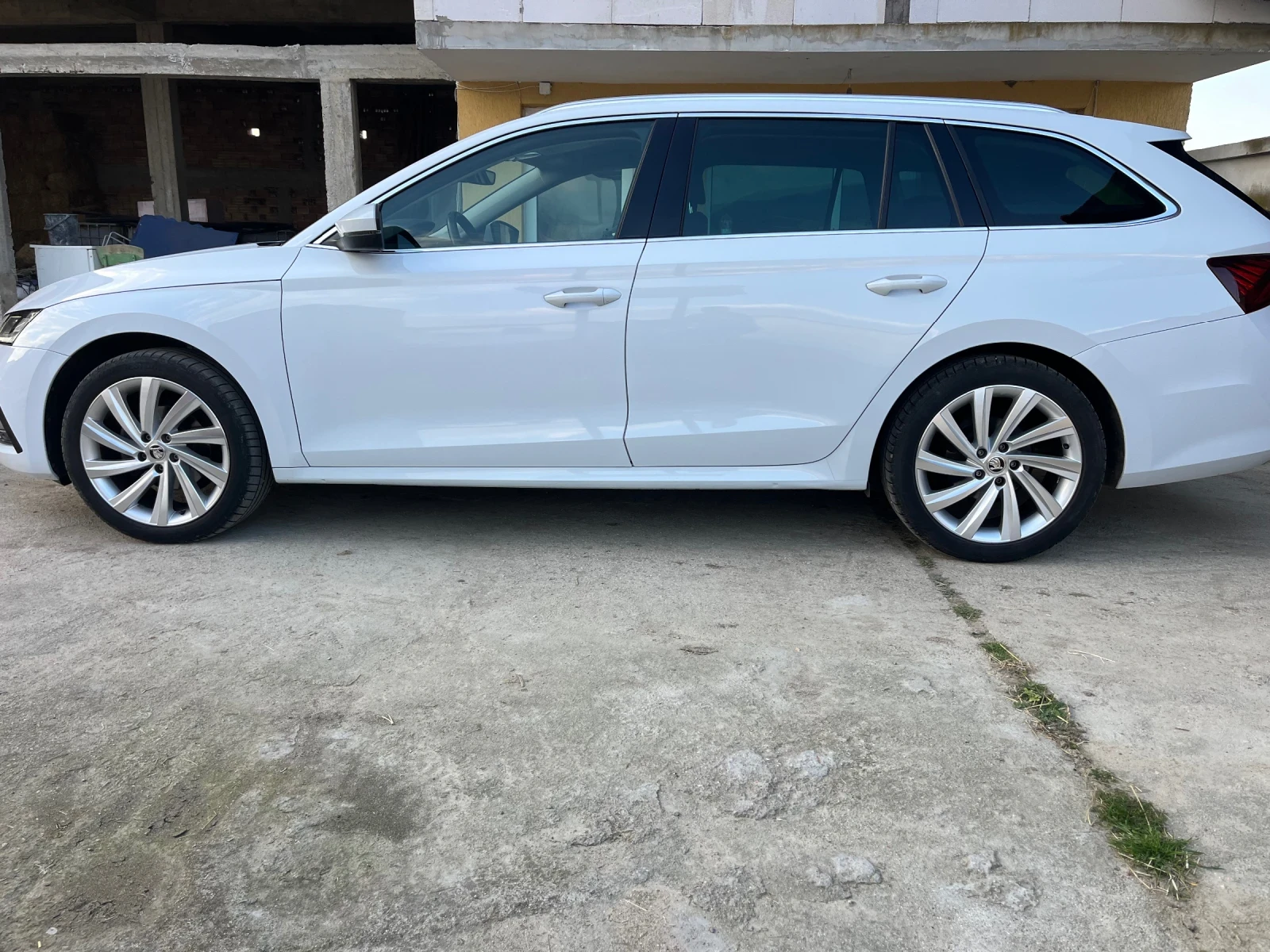 Skoda Octavia 1.5 TSI Style, снимка 5 - Автомобили и джипове - 54562681