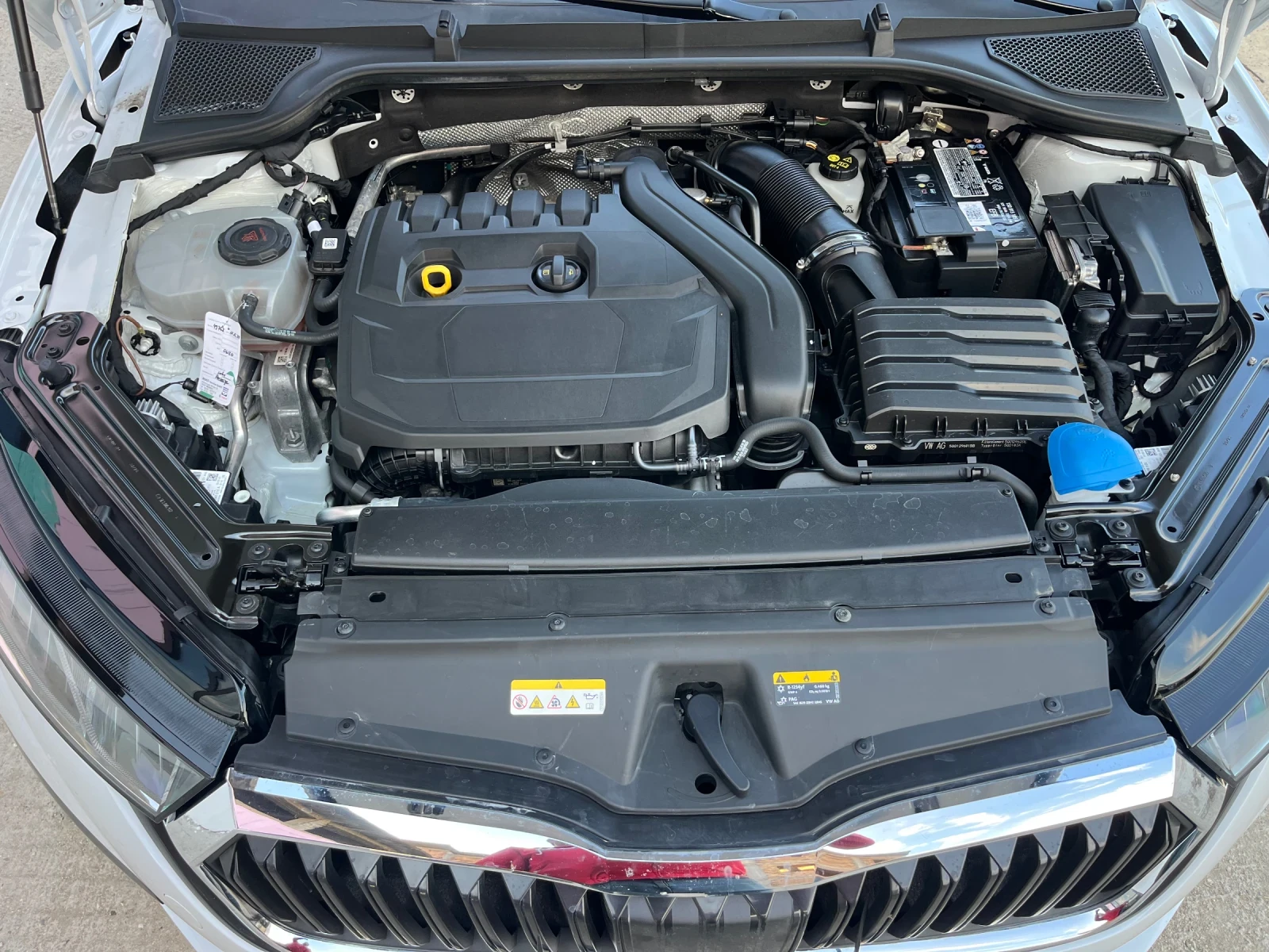 Skoda Octavia 1.5 TSI Style, снимка 11 - Автомобили и джипове - 54562681