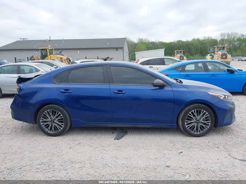 Kia Forte 2.0l Gt-Line, снимка 13 - Автомобили и джипове - 54568931