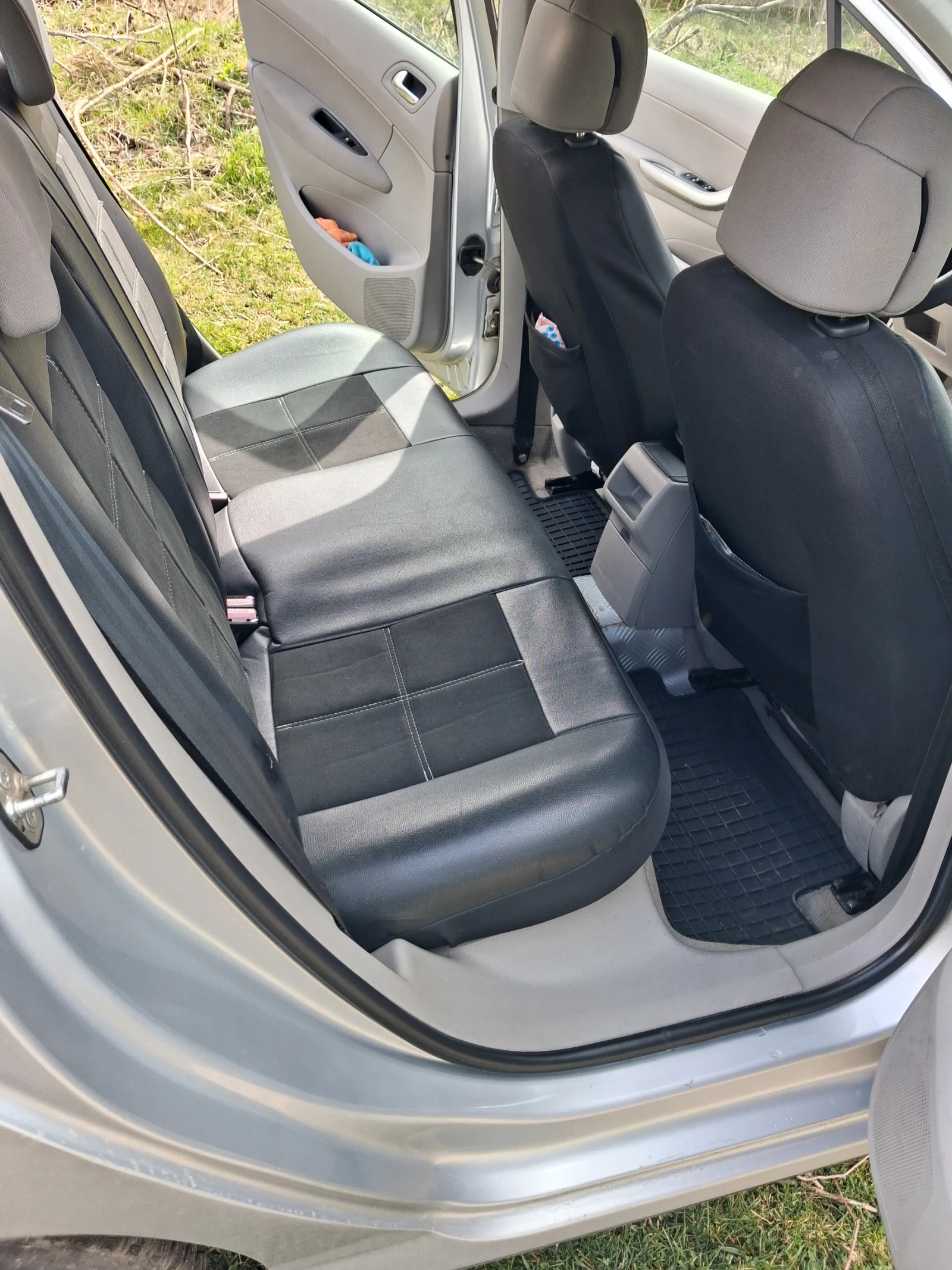 Peugeot 308 1.6 hdi, снимка 7 - Автомобили и джипове - 54658849