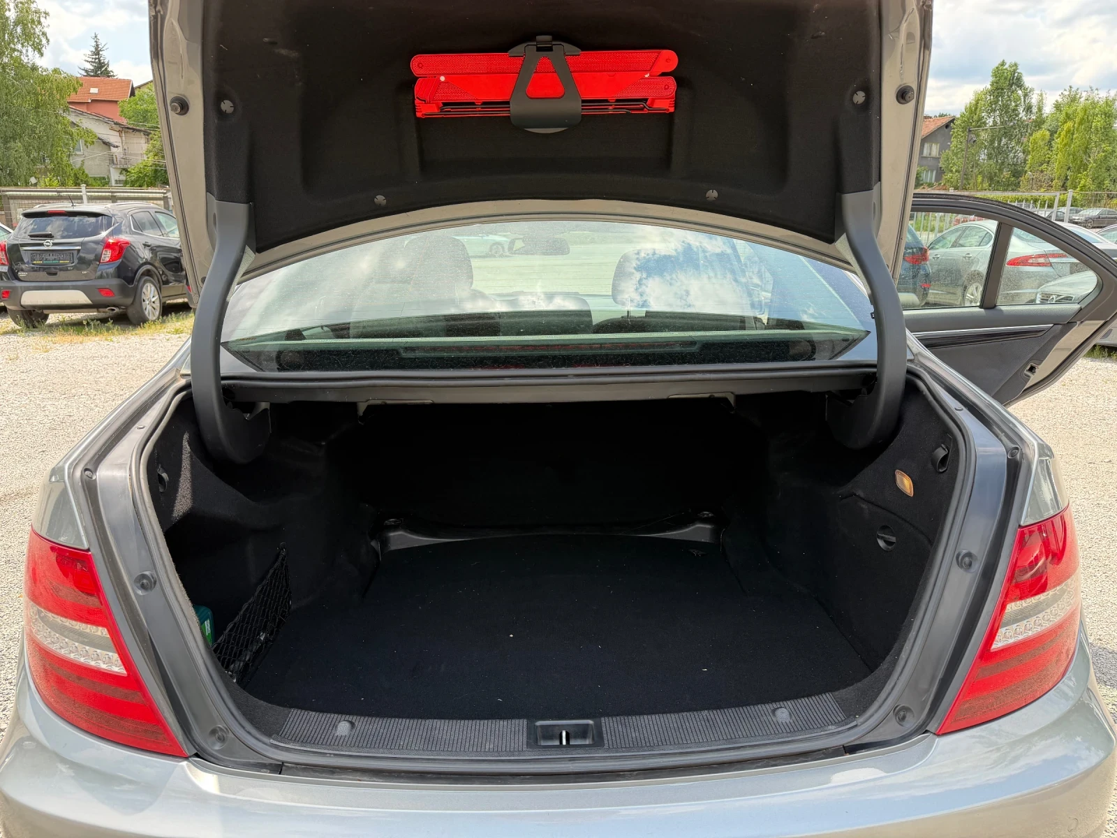 Mercedes-Benz C 180 FACELIFT, АВТОМАТ, снимка 10 - Автомобили и джипове - 55174766
