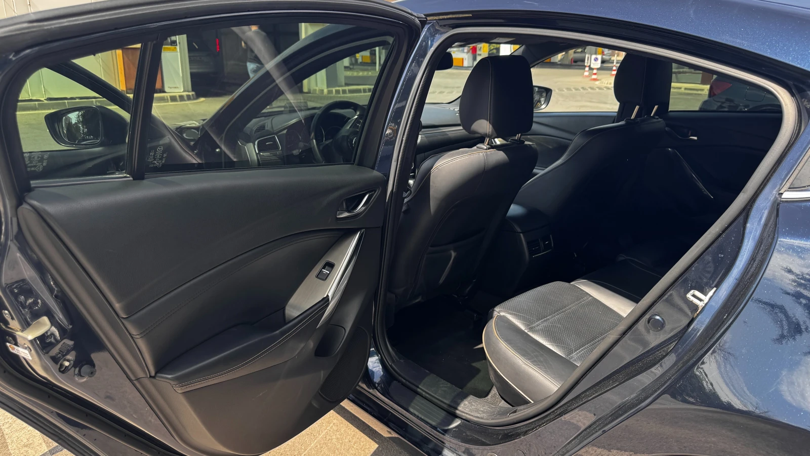 Mazda 6 2.5 Skyactiv-G AT | 109 000 км | BOSE | HUD | ACC , снимка 7 - Автомобили и джипове - 55897096