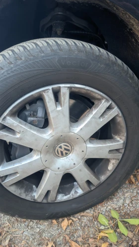 VW Touareg - 6000 € / 11734.98 лв. - 35554597 6