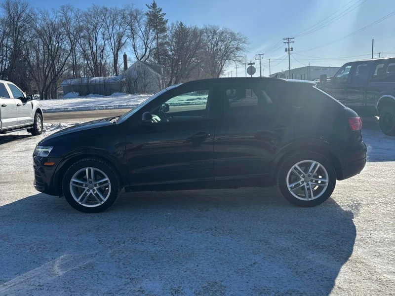 Audi Q3 * quattro 4dr 2.0T Komfort * CARFAX * , снимка 2 - Автомобили и джипове - 53276792