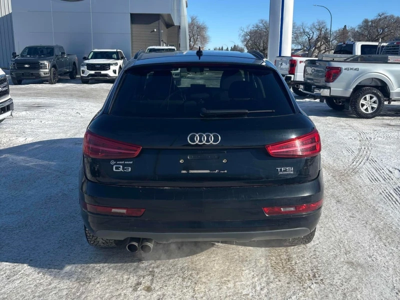 Audi Q3 * quattro 4dr 2.0T Komfort * CARFAX * , снимка 4 - Автомобили и джипове - 53276792