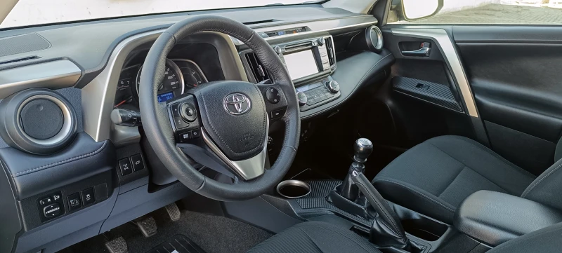 Toyota Rav4 2.2D-4D 4х4, снимка 8 - Автомобили и джипове - 53476700