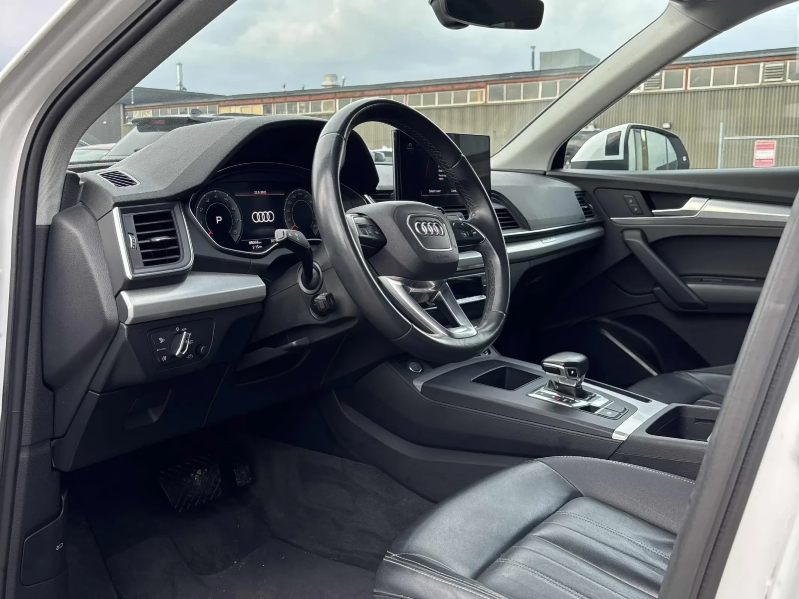 Audi Q5 * PROGRESSIV * CARFAX * БЕЗ ПЪРВОНАЧАЛНА ВНОСКА - изображение 6