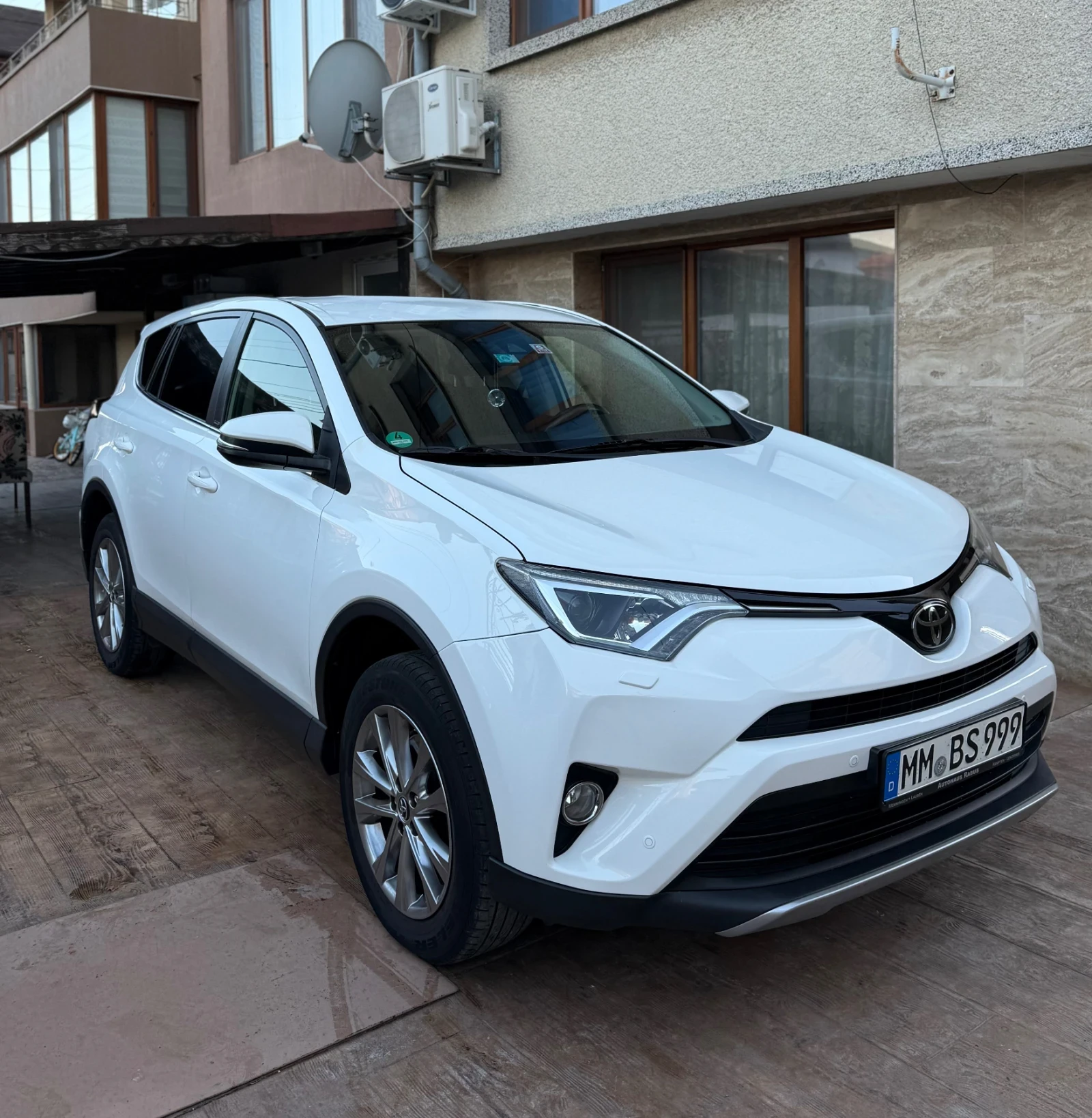 Toyota Rav4 2.0i 44  100%    | Mobile.bg   1