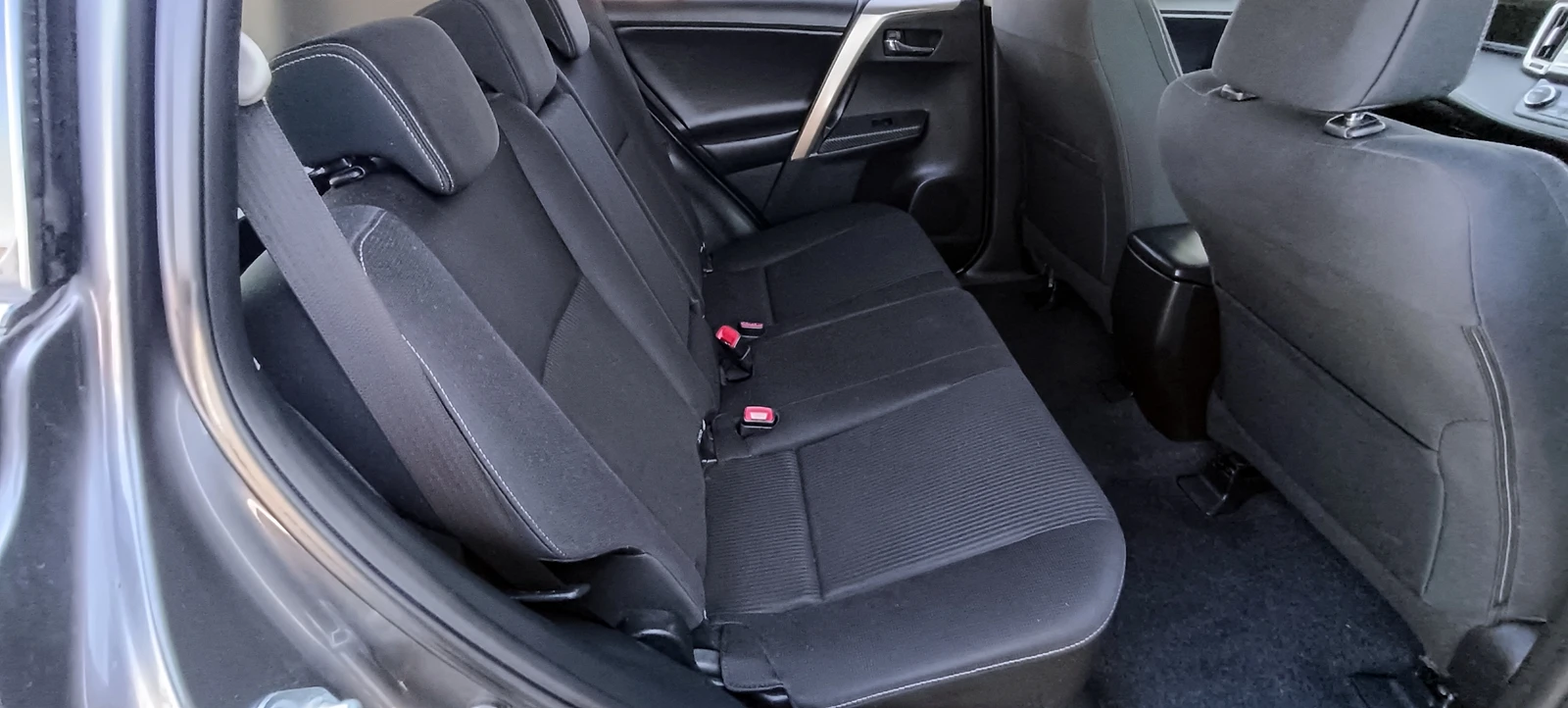 Toyota Rav4 2.2D-4D 4�4 | Mobile.bg � ����������� 14