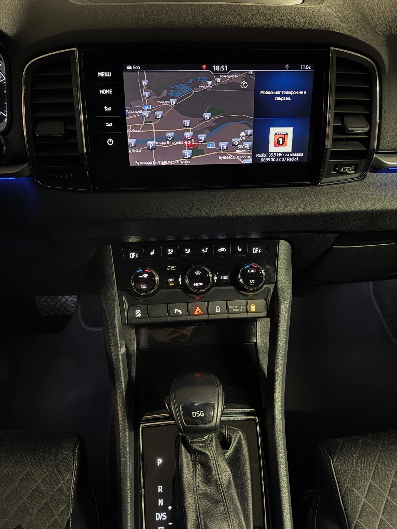 Skoda Karoq 1.5 TSI ACT, снимка 6 - Автомобили и джипове - 53759251