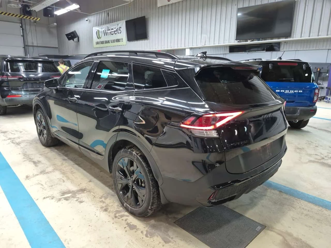 Kia Sportage X LINE| LANE ASSIST| CARFAX| ПАМЕТ| , снимка 4 - Автомобили и джипове - 54111737