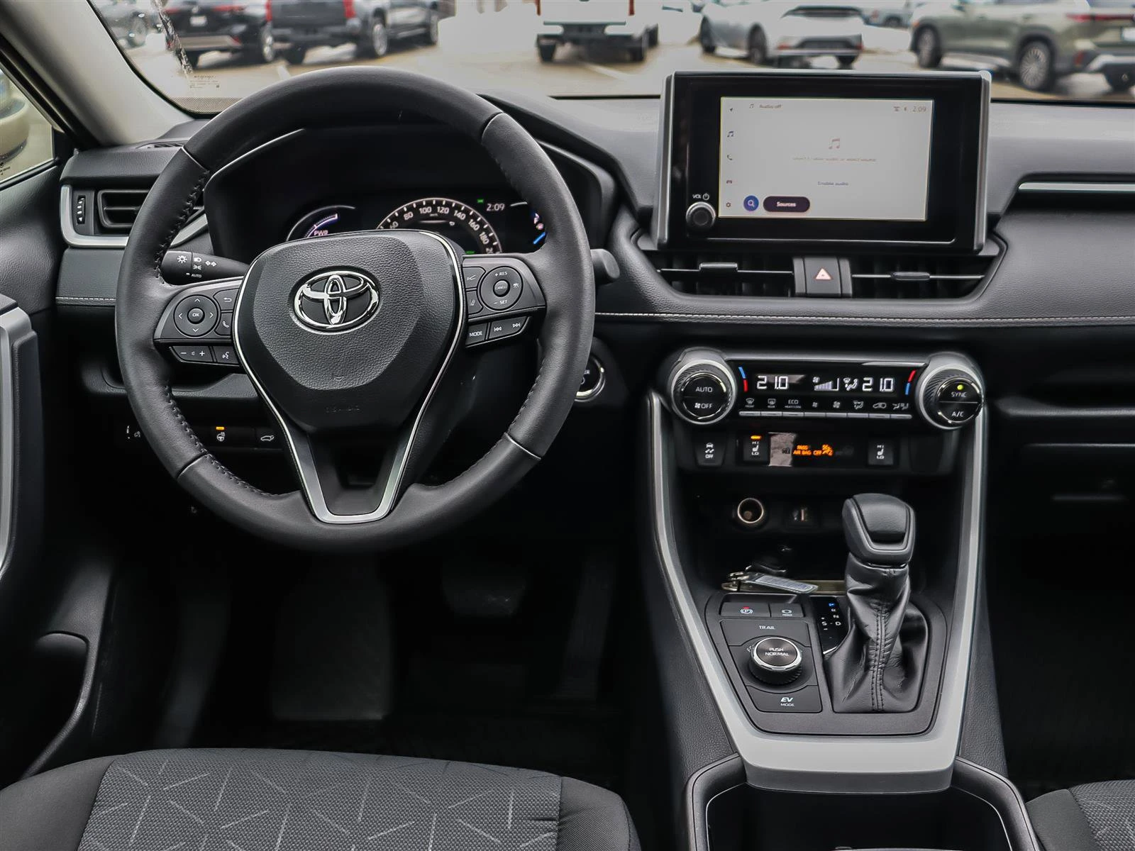 Toyota Rav4 Hybrid* XLE* AWD* АвтоКредит* (ЦЕНА ДО БГ), снимка 11 - Автомобили и джипове - 54140750