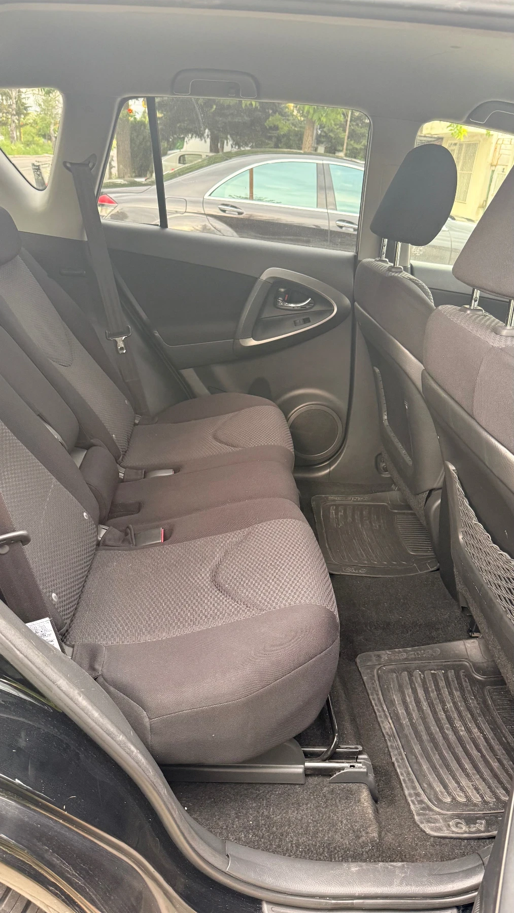 Toyota Rav4, снимка 6 - Автомобили и джипове - 54682693