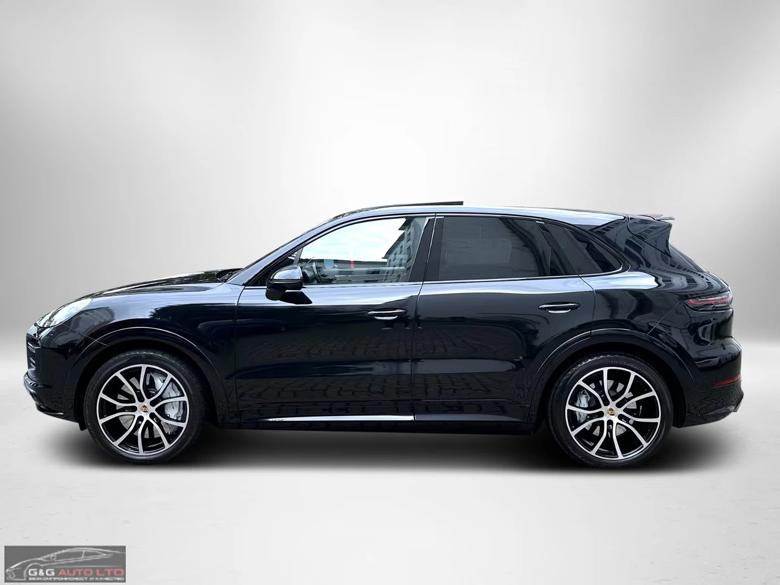 Porsche Cayenne TURBO/549HP/CARBON/PANO/MEMO/3360/BOSE/354q, снимка 3 - Автомобили и джипове - 54710806