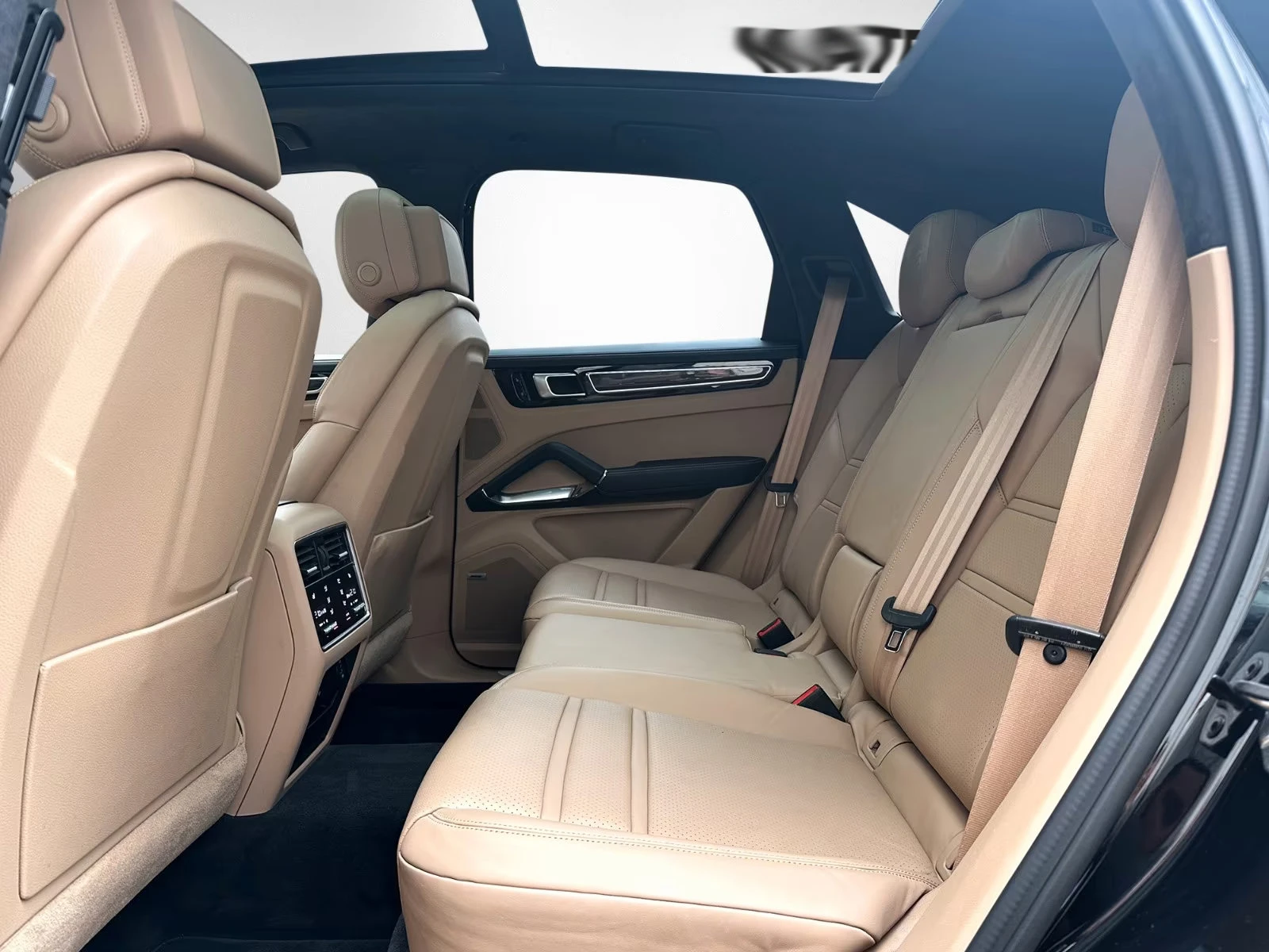Porsche Cayenne TURBO/549HP/CARBON/PANO/MEMO/3360/BOSE/354q, снимка 14 - Автомобили и джипове - 54710806