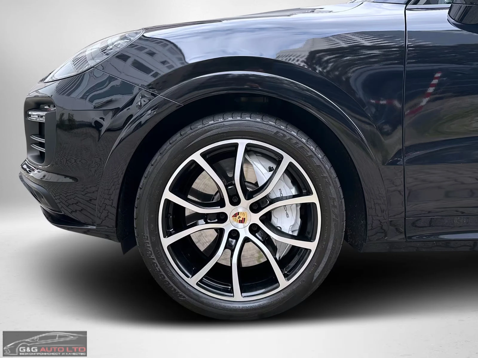 Porsche Cayenne TURBO/549HP/CARBON/PANO/MEMO/3360/BOSE/354q, снимка 4 - Автомобили и джипове - 54710806