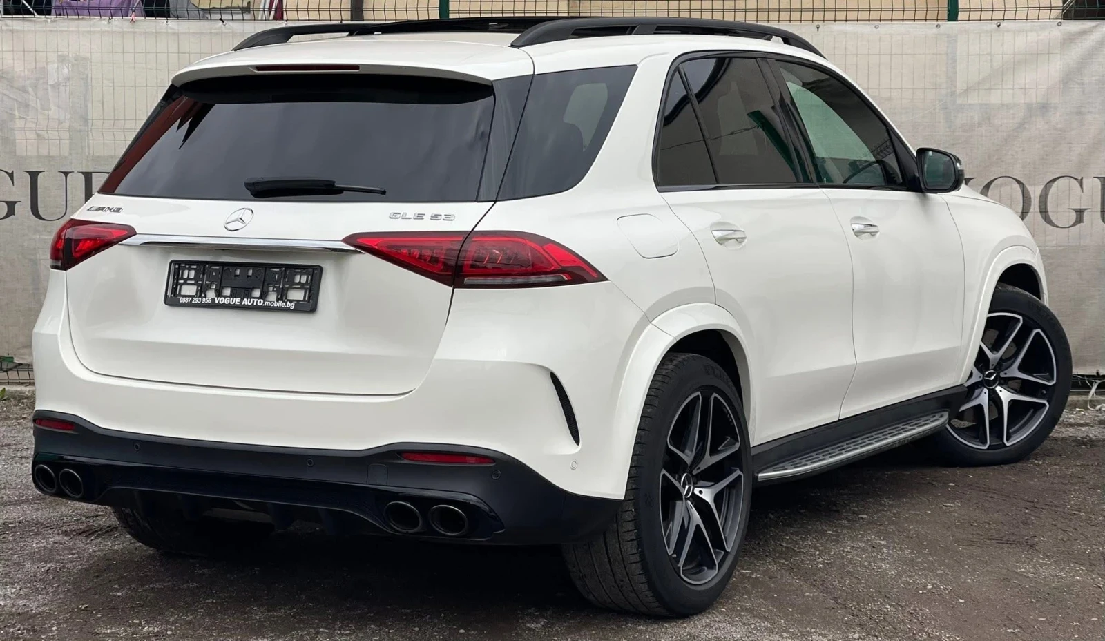 Mercedes-Benz GLE 53 4MATIC 360* BURMESTER* PANO* NIGHT* Memory* Keyless, снимка 2 - Автомобили и джипове - 54732592